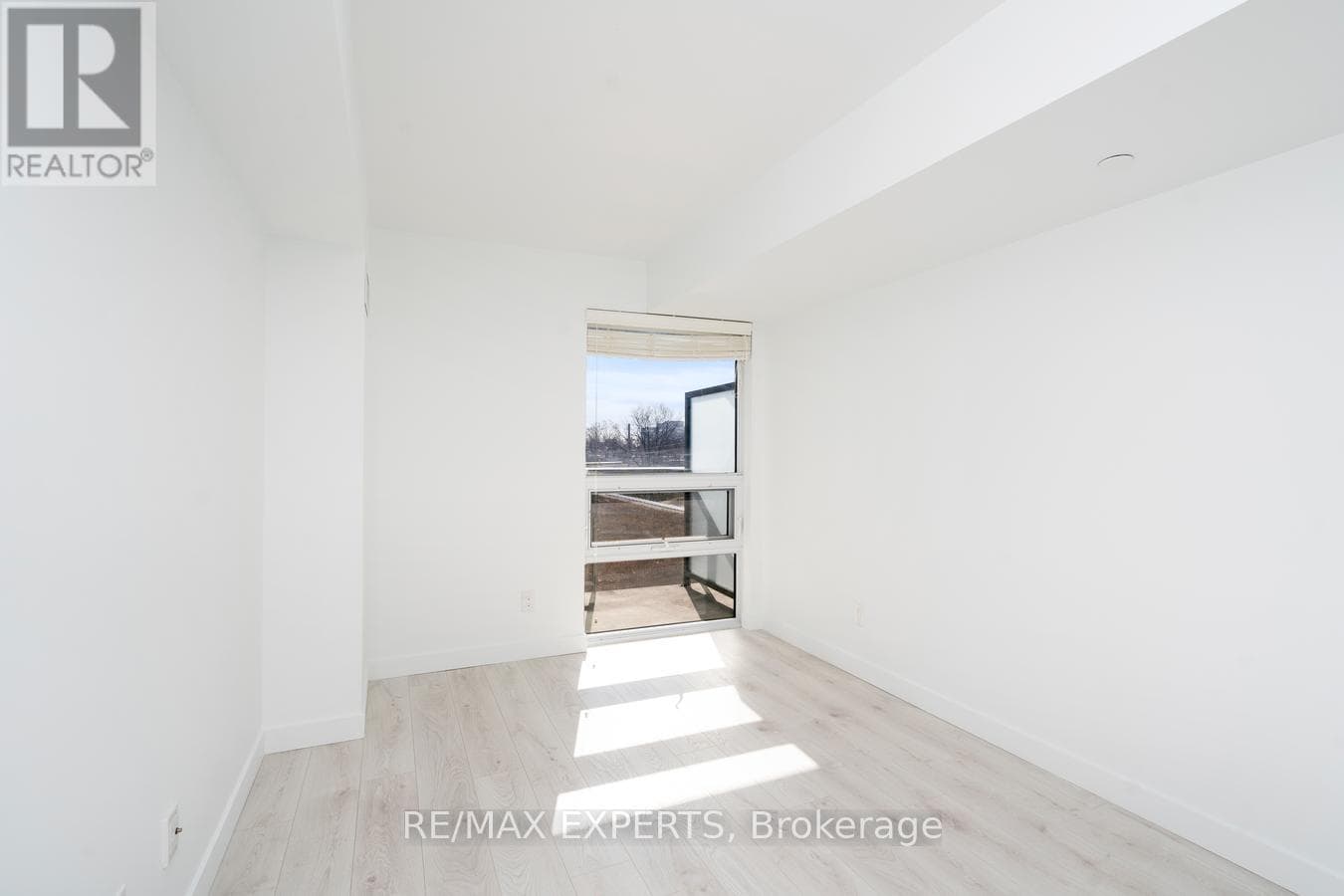 Yorkdale-Glen Park 1-bed condo at 160 Flemington, steps to subway and Yorkdale Mall 20
