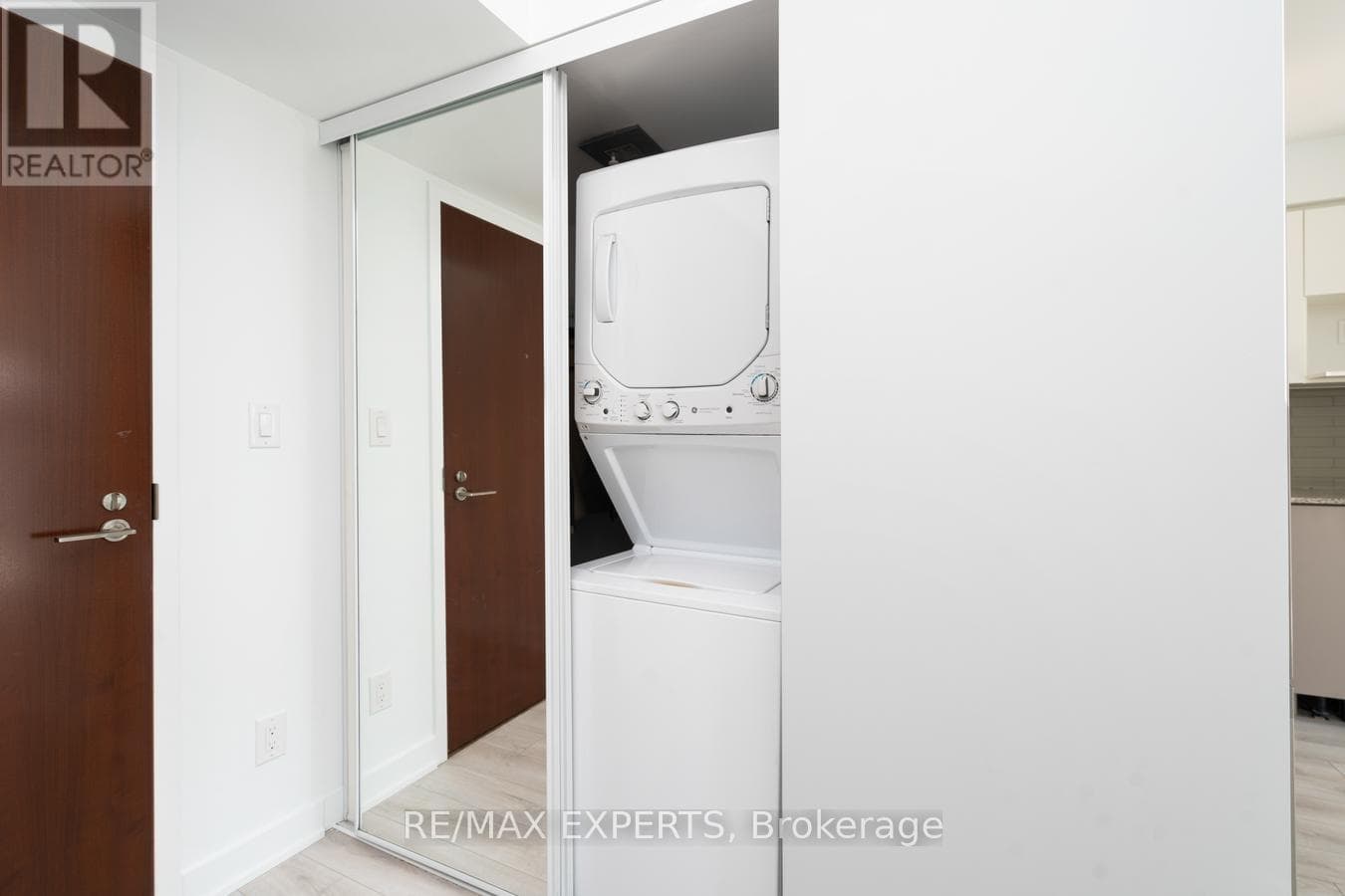 Yorkdale-Glen Park 1-bed condo at 160 Flemington, steps to subway and Yorkdale Mall 23