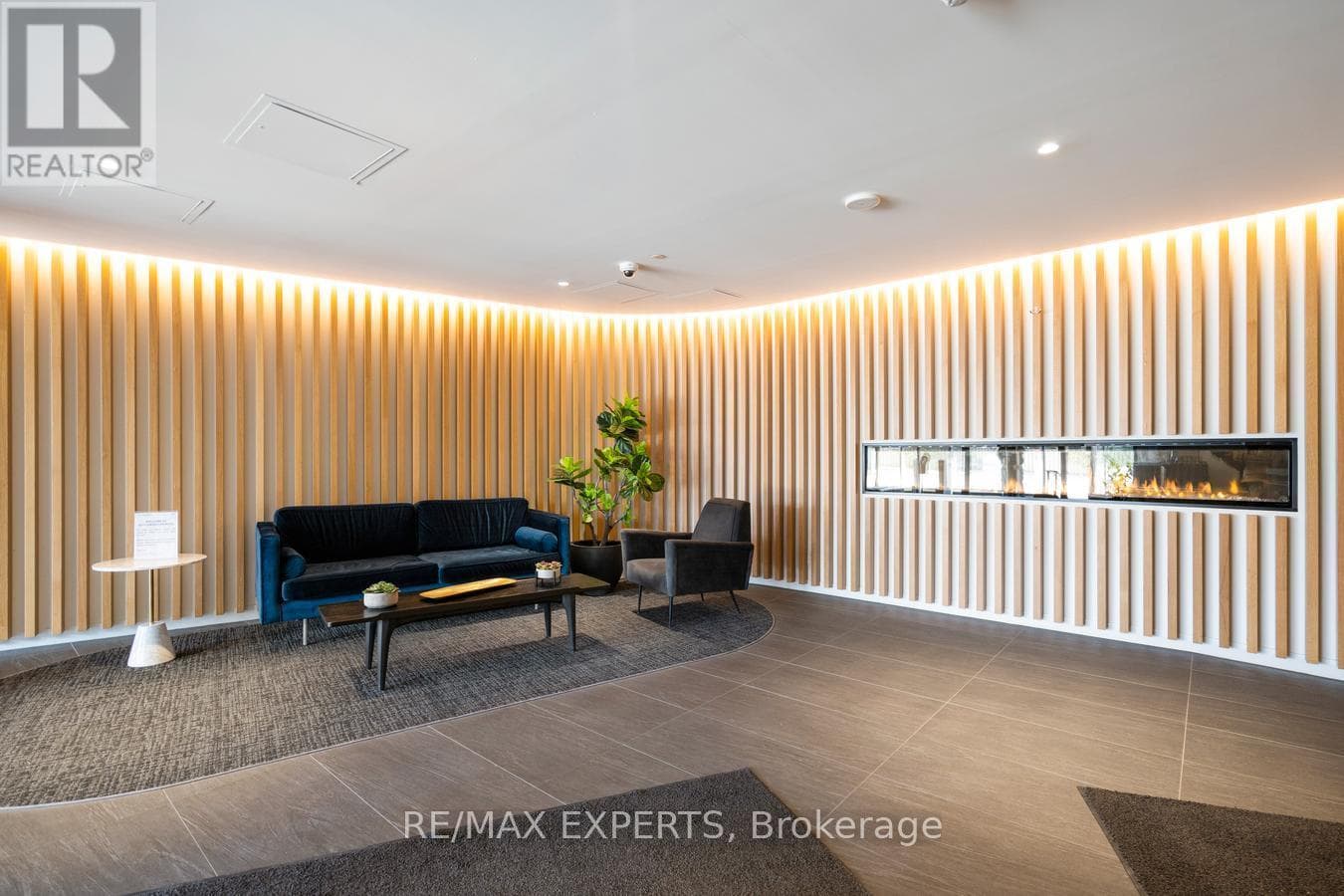 Yorkdale-Glen Park 1-bed condo at 160 Flemington, steps to subway and Yorkdale Mall 4