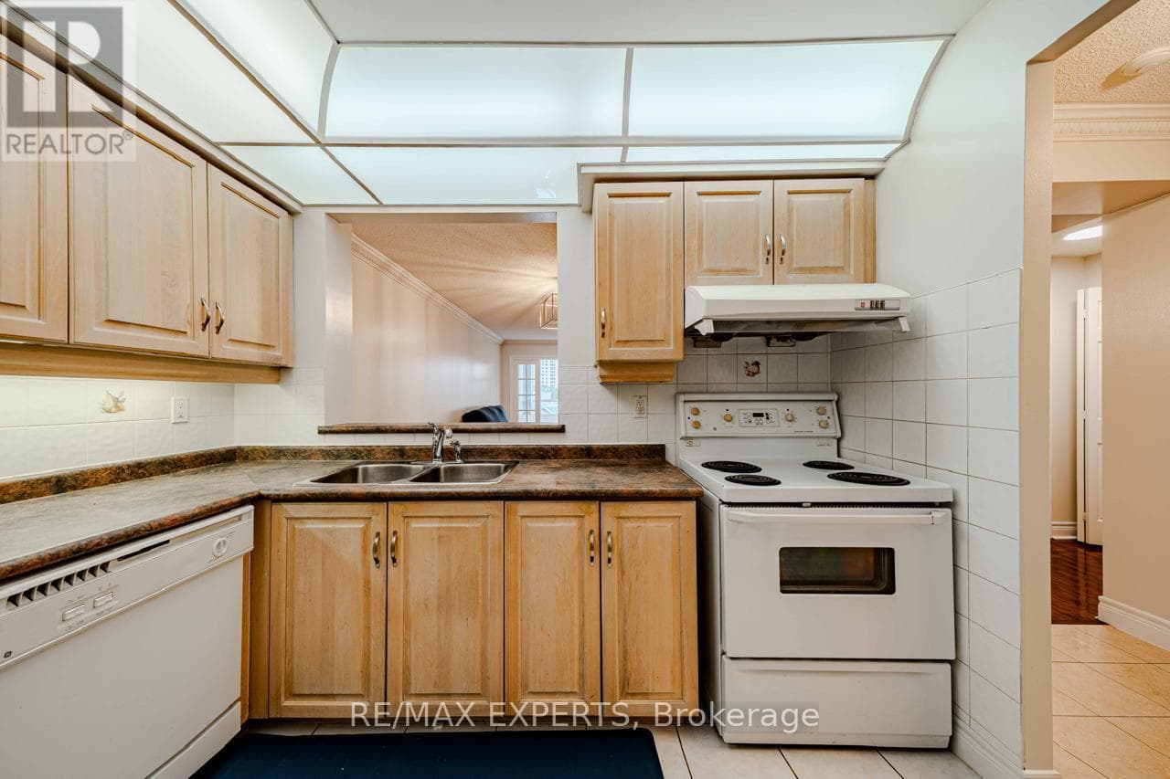 All-inclusive 1+Den in gated Tridel community at Bonis Ave, $398,000 with 4.53% cap rate 8