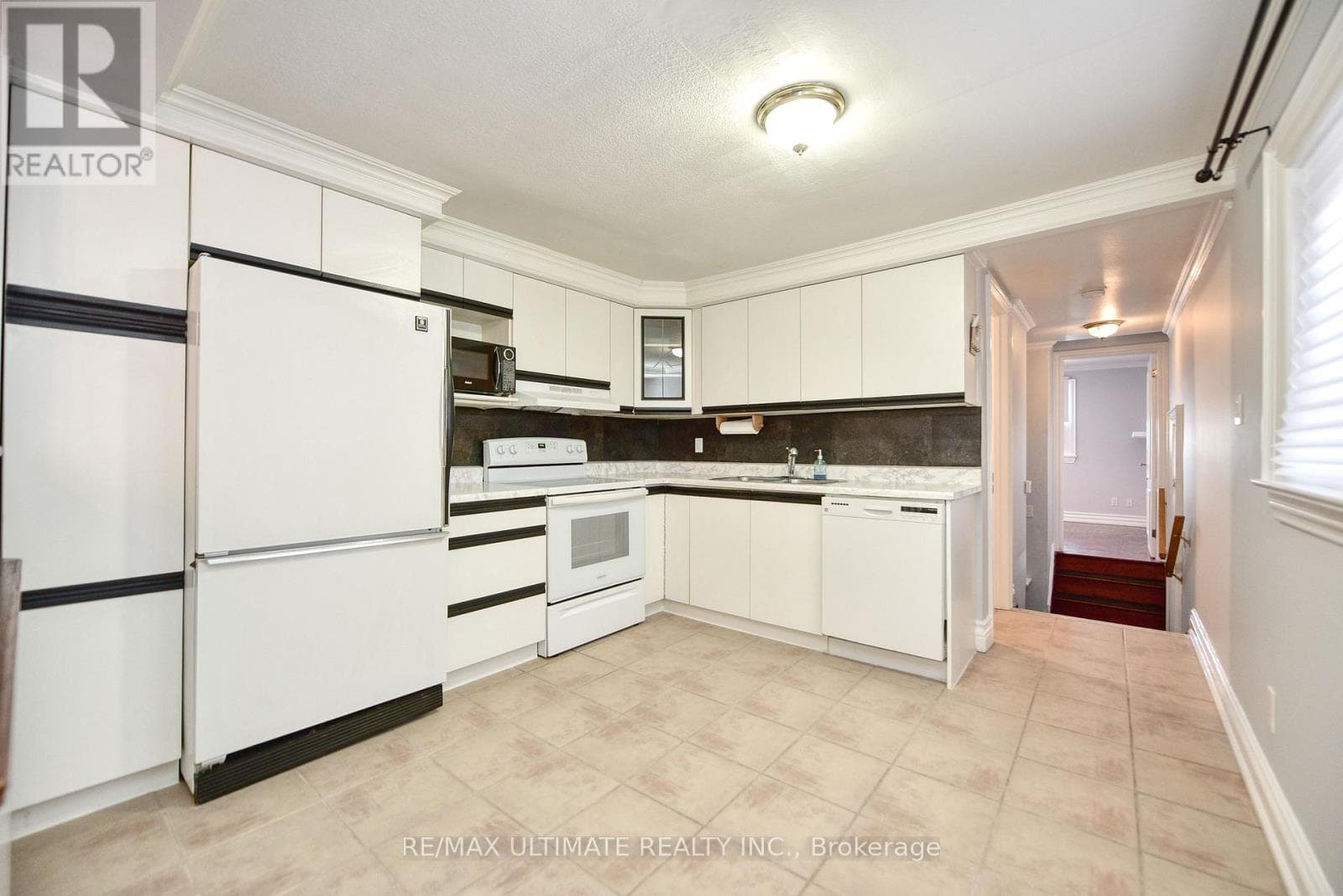 Detached Rockcliffe-Smythe bungalow with basement apartment, deep 15 x 150 ft lot 2