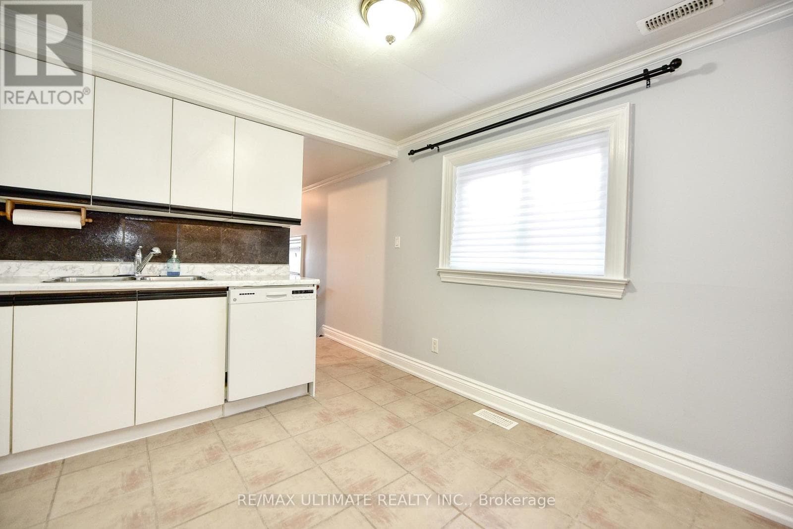 Detached Rockcliffe-Smythe bungalow with basement apartment, deep 15 x 150 ft lot 3
