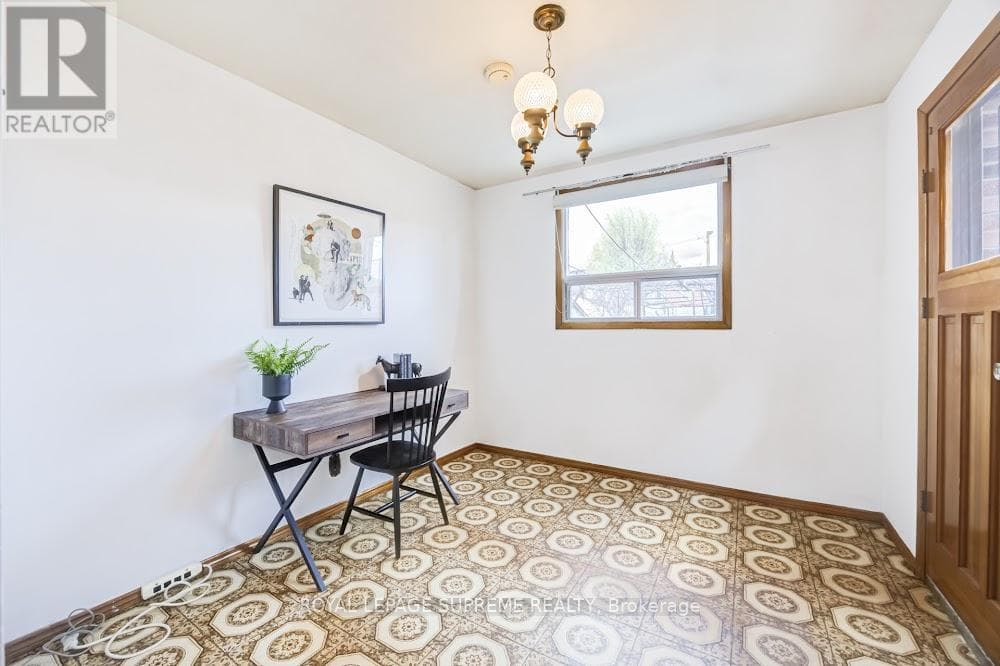 Detached Dovercourt Village home with laneway garage and Garden Suite potential near Bloor subway 12