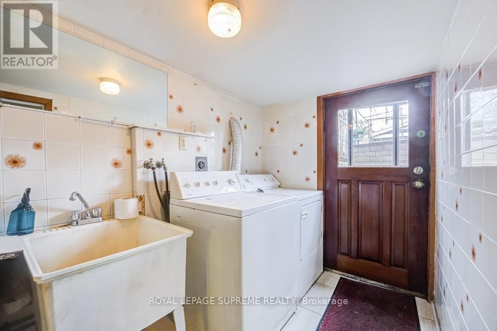 Detached Dovercourt Village home with laneway garage and Garden Suite potential near Bloor subway 22