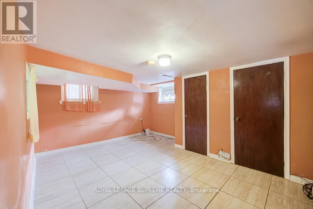 Detached Dovercourt Village home with laneway garage and Garden Suite potential near Bloor subway 23