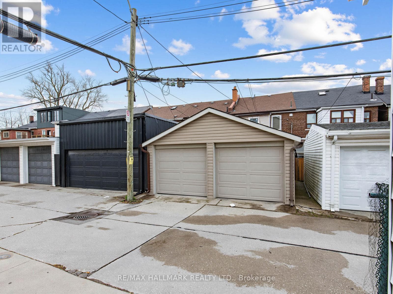 3+1 bed Danforth townhouse steps to Donlands Subway with double laneway garage 34