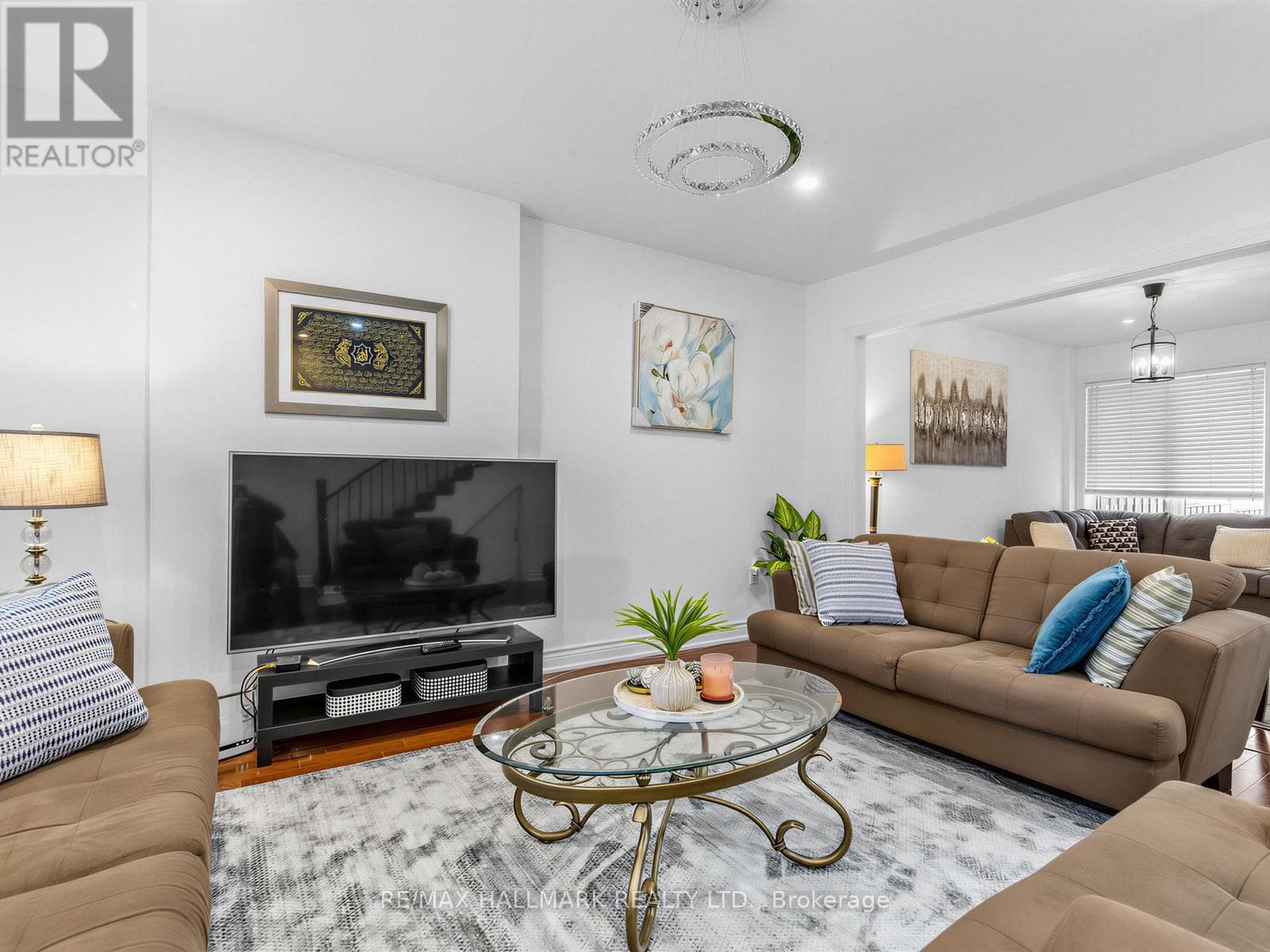3+1 bed Danforth townhouse steps to Donlands Subway with double laneway garage 5