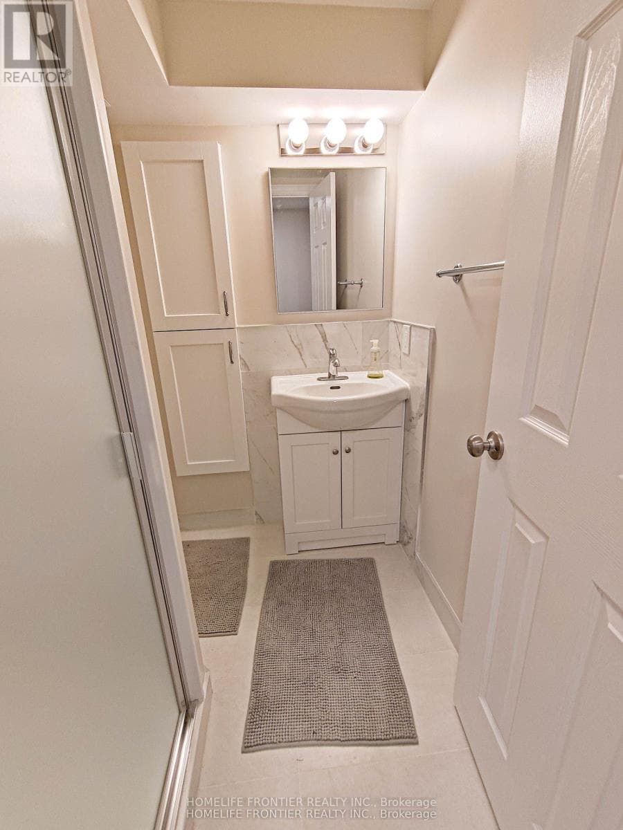 Renovated Malvern 3+2 Bungalow with Basement Suite, Deep 150 ft Lot Near UTSC and Hwy 401 17