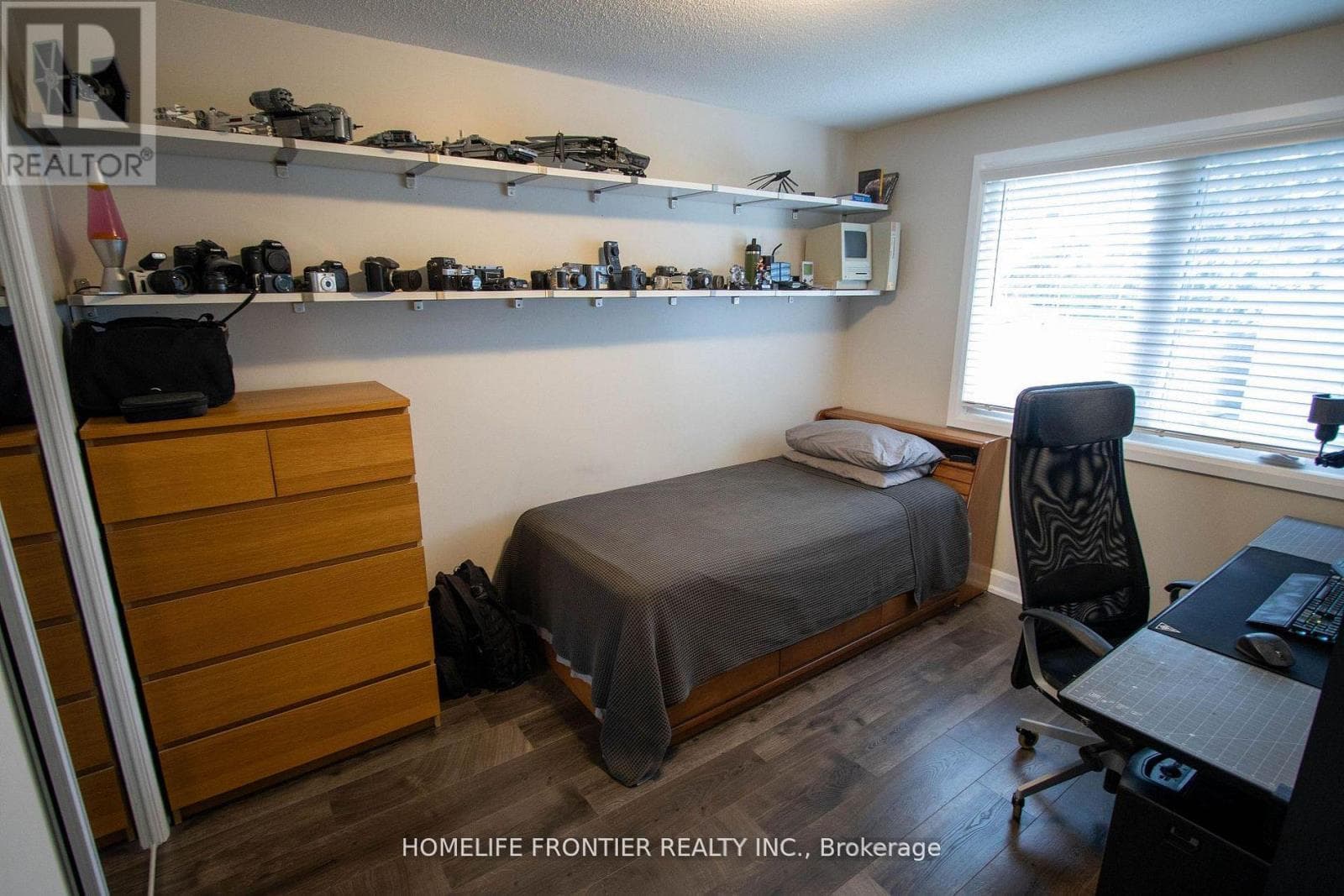 Renovated Malvern 3+2 Bungalow with Basement Suite, Deep 150 ft Lot Near UTSC and Hwy 401 9