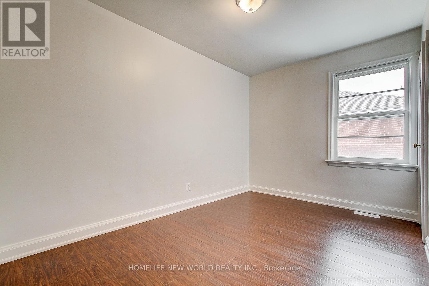 Renovated Yonge & Finch bungalow on 50 x 151 ft lot with in-law suite potential 14