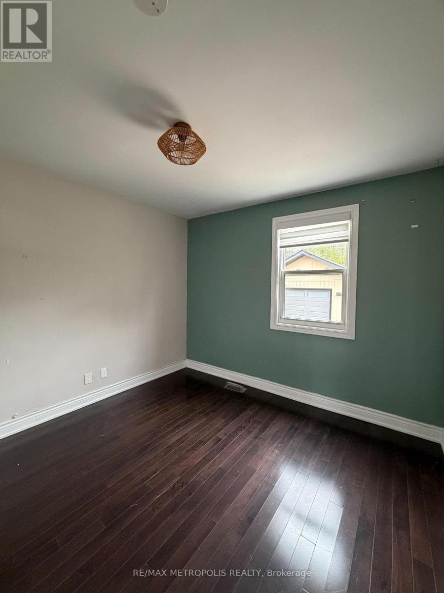 Wexford-Maryvale detached bungalow on 175-ft lot with finished basement and separate entrance 13