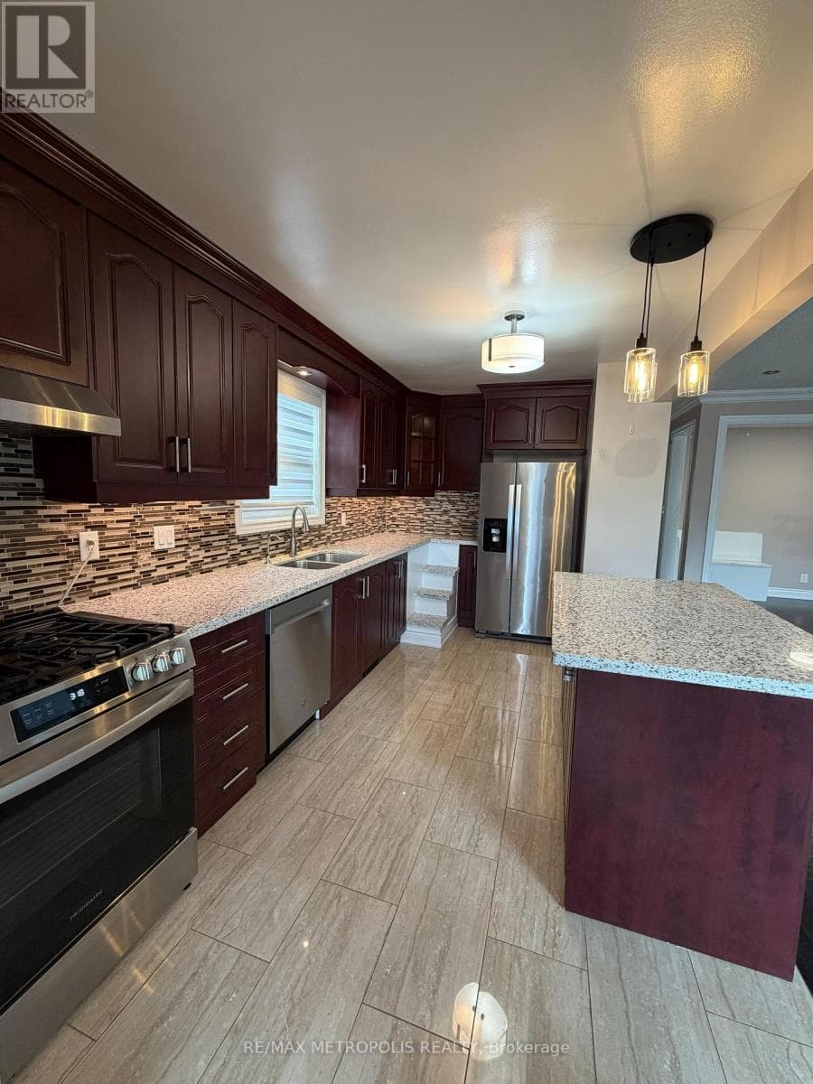 Wexford-Maryvale detached bungalow on 175-ft lot with finished basement and separate entrance 5