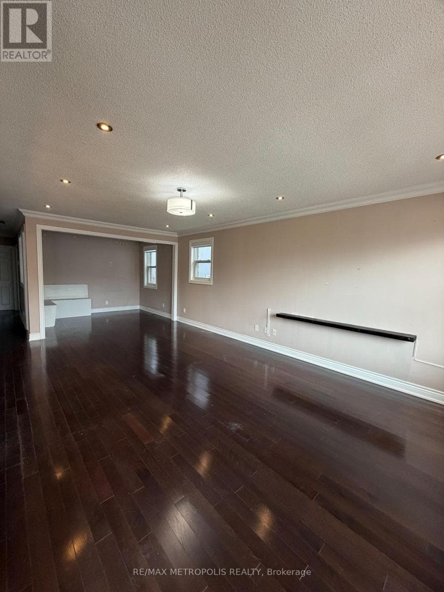 Wexford-Maryvale detached bungalow on 175-ft lot with finished basement and separate entrance 6