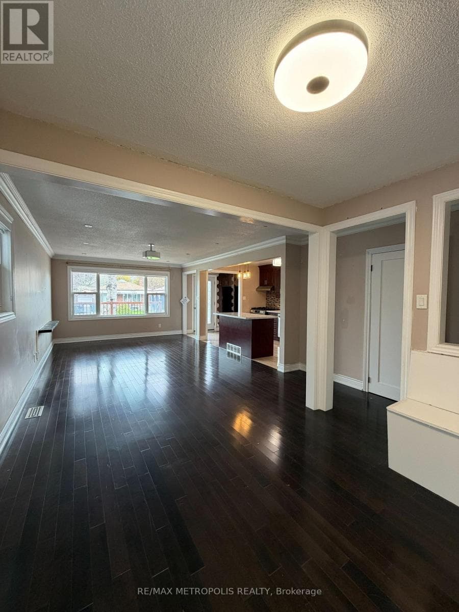 Wexford-Maryvale detached bungalow on 175-ft lot with finished basement and separate entrance 7