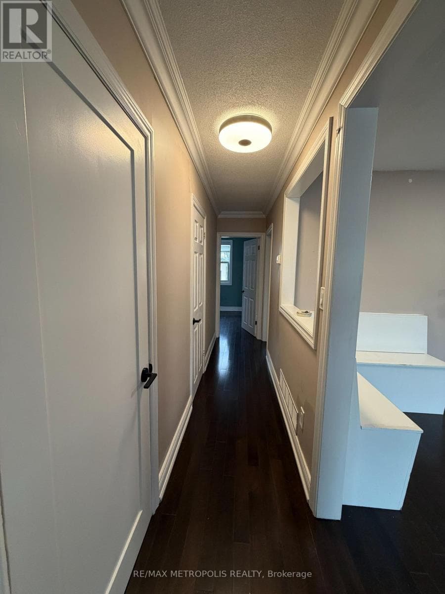 Wexford-Maryvale detached bungalow on 175-ft lot with finished basement and separate entrance 8