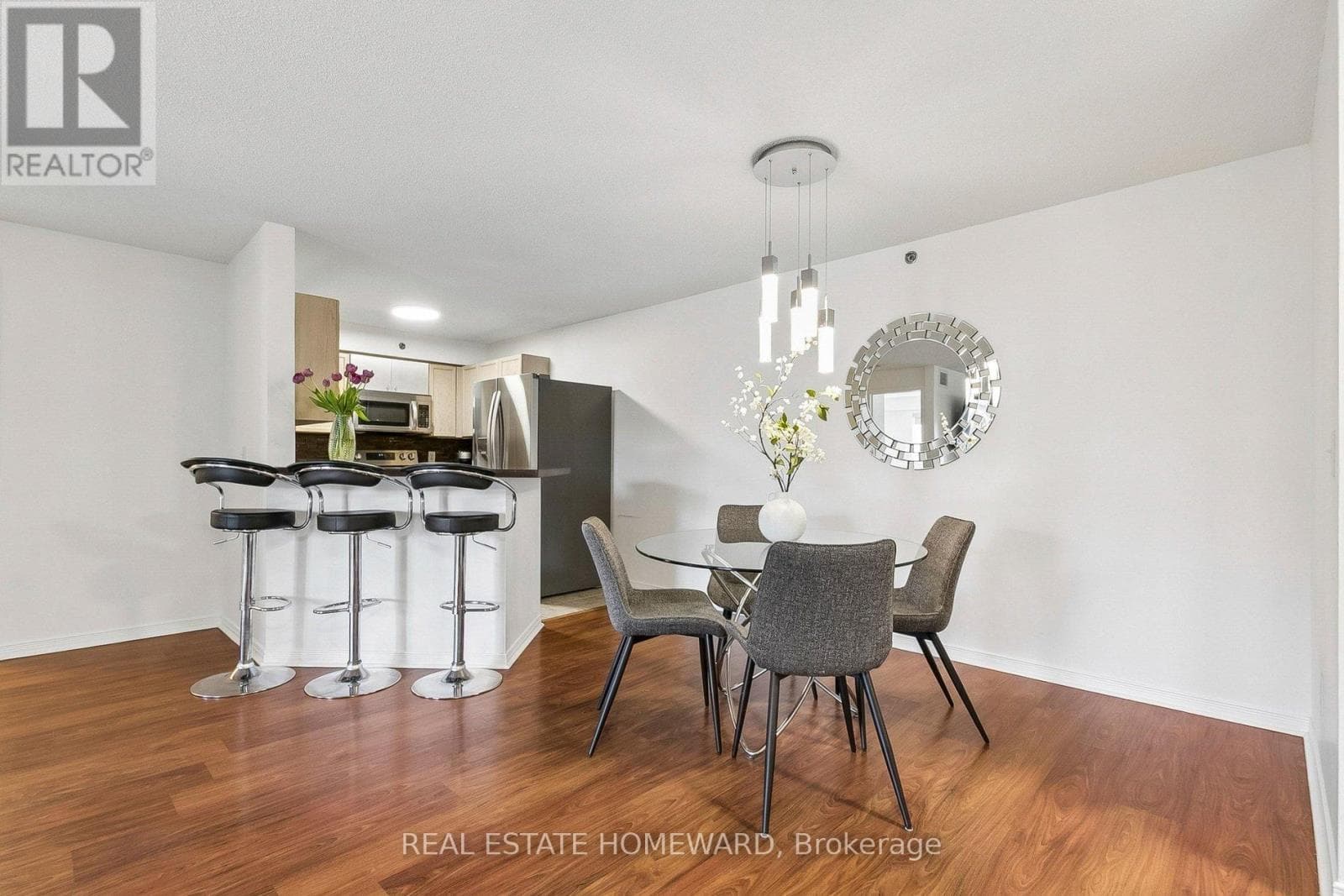 Top floor 1,100+ sqft 2-bed condo near Warden Station with 2 parking spots and Eglinton LRT access 16