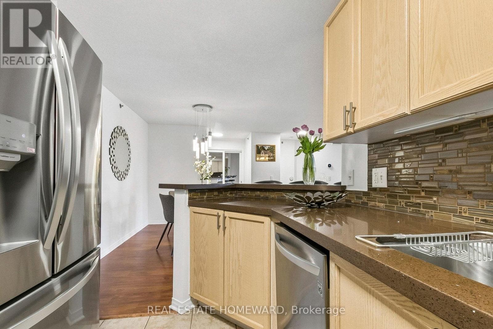 Top floor 1,100+ sqft 2-bed condo near Warden Station with 2 parking spots and Eglinton LRT access 26