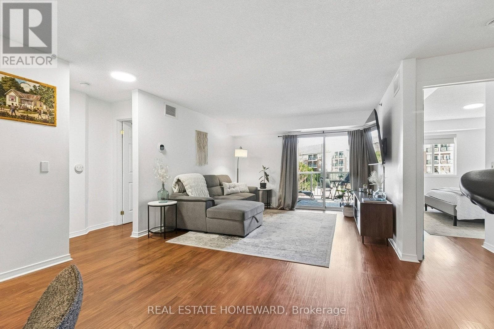 Top floor 1,100+ sqft 2-bed condo near Warden Station with 2 parking spots and Eglinton LRT access 7
