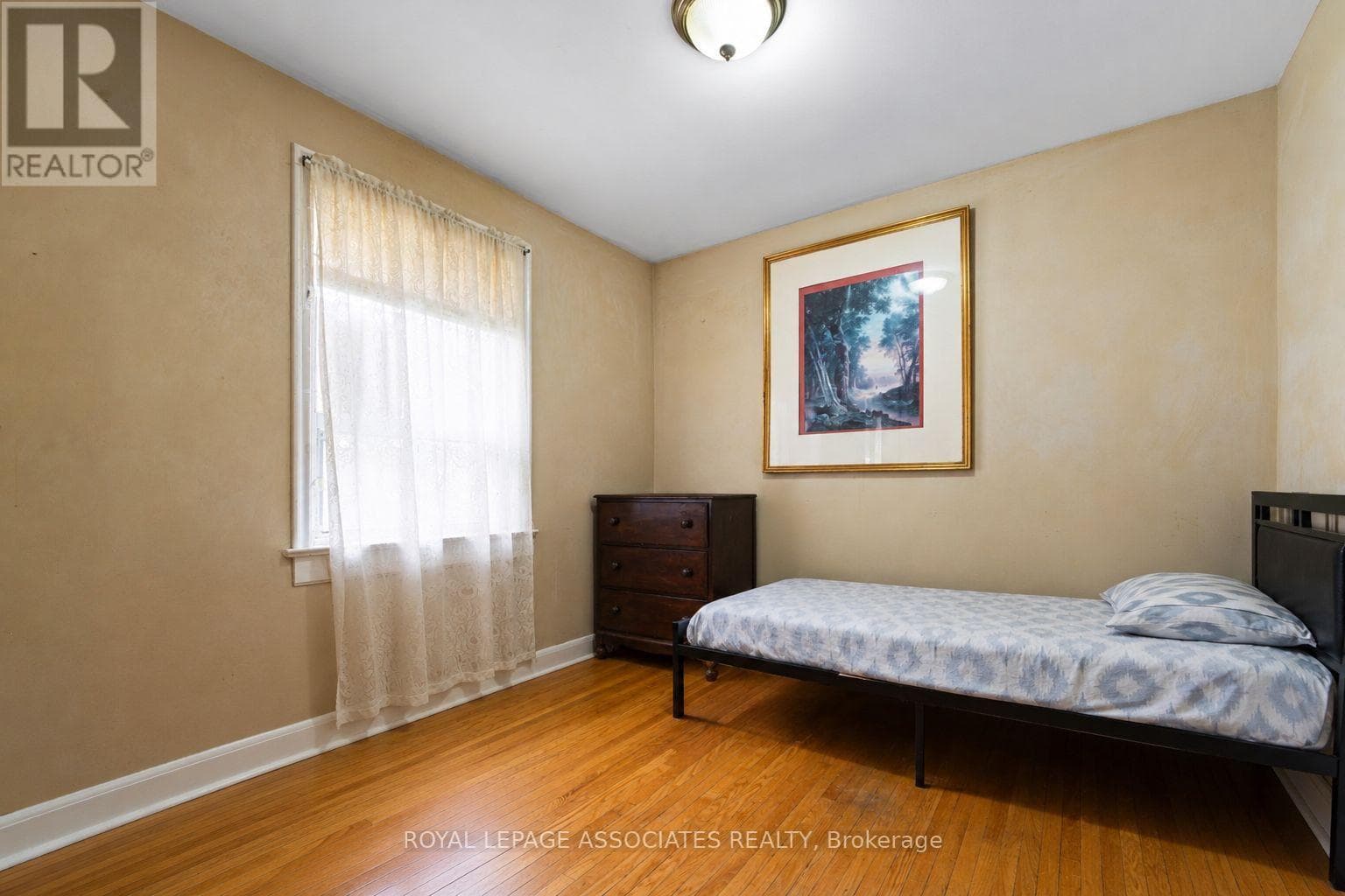 Detached East York bungalow with separate-entrance basement suite in O'Connor-Parkview 11