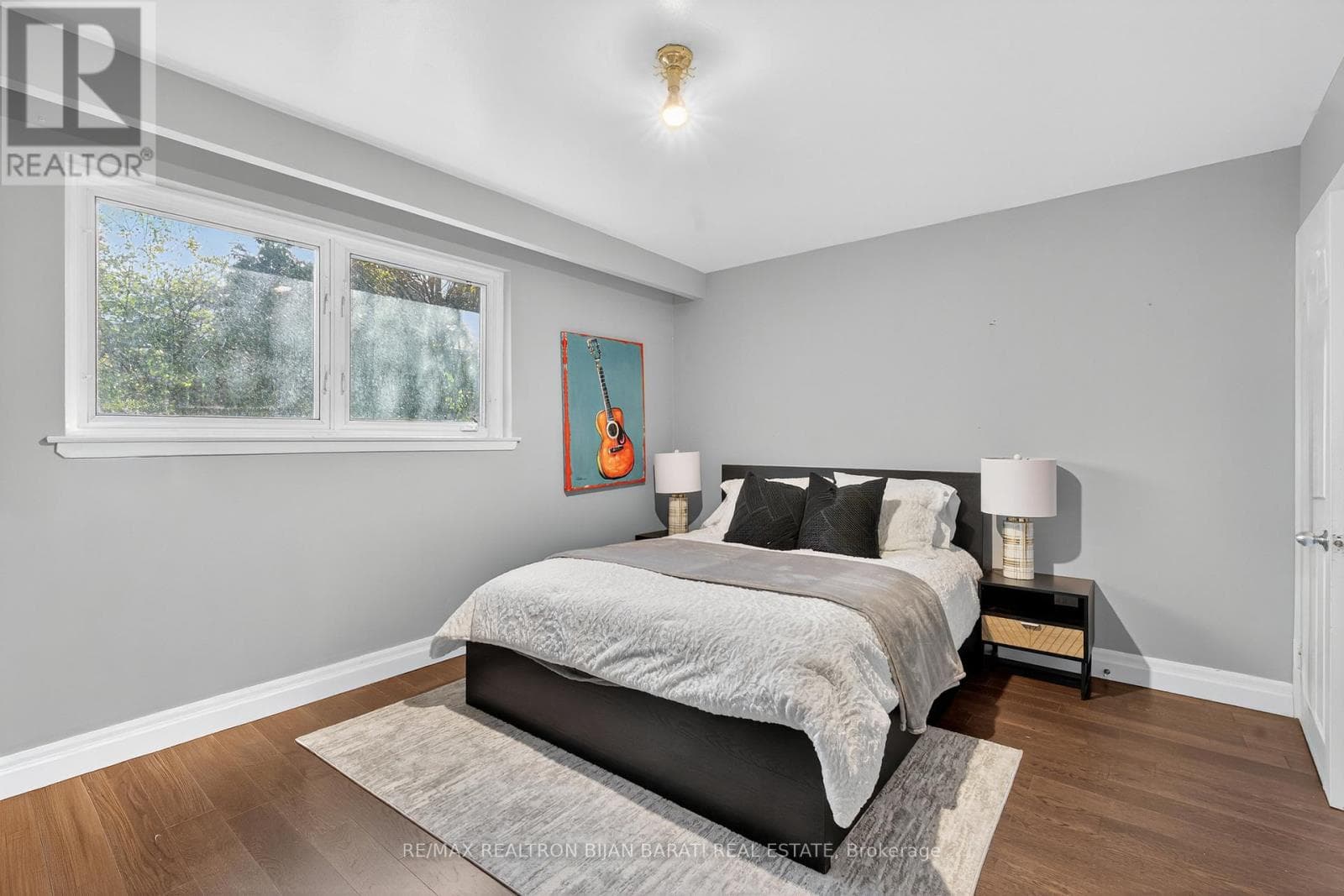 Renovated 4-level backsplit in Bayview Woods-Steeles with second-suite potential 28