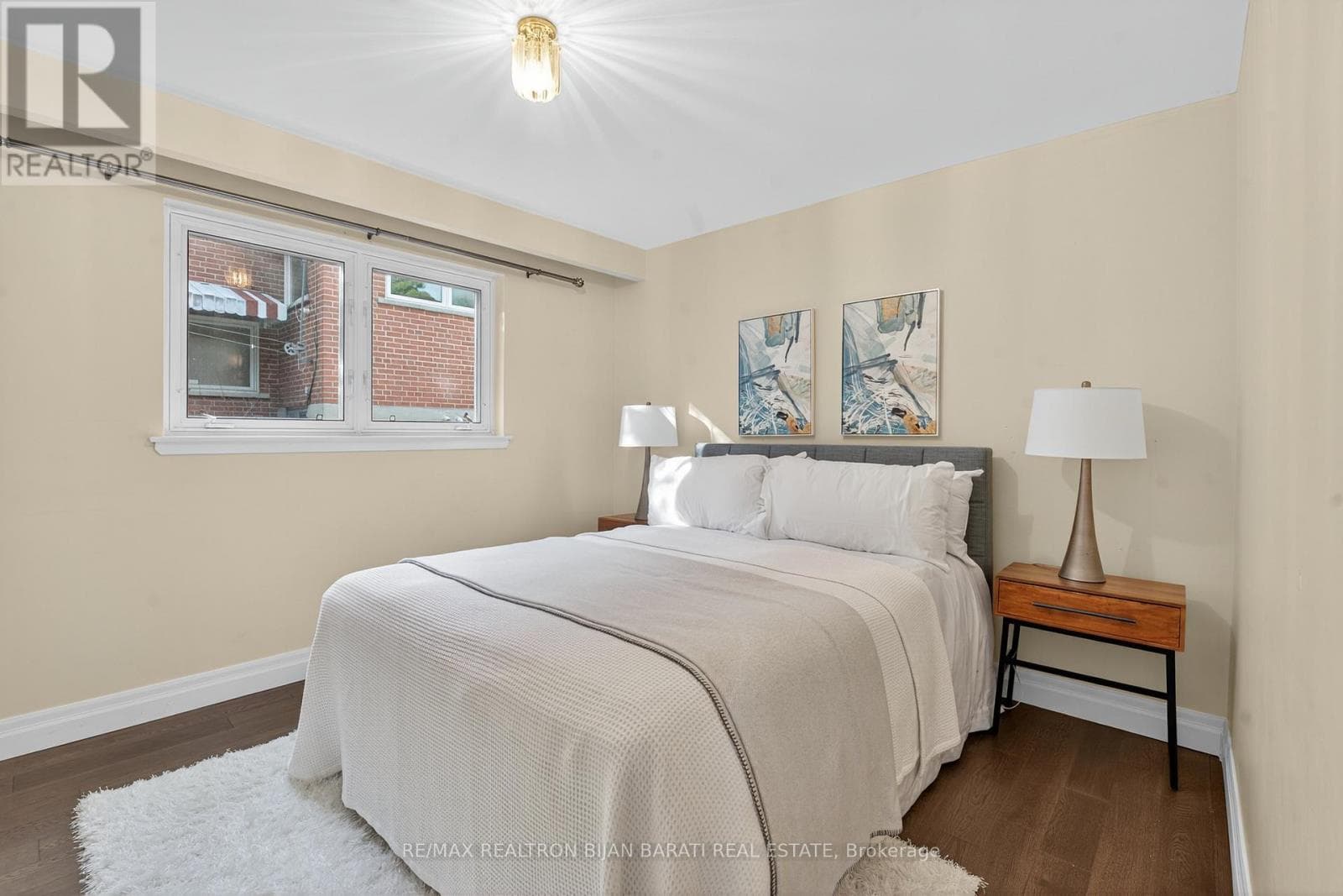 Renovated 4-level backsplit in Bayview Woods-Steeles with second-suite potential 37