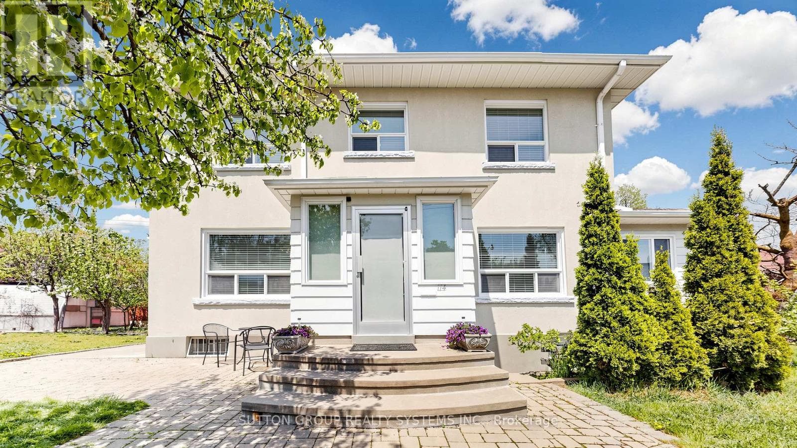 Corso Italia detached on oversized lot with three separate-entrance units near Dufferin Station