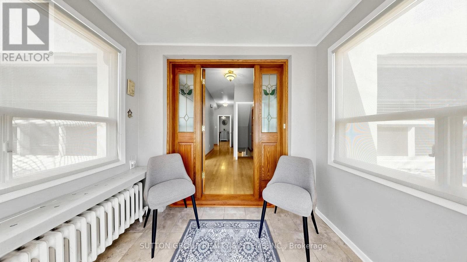 Regal Heights detached on oversized lot with three kitchens and separate-entrance basement 17
