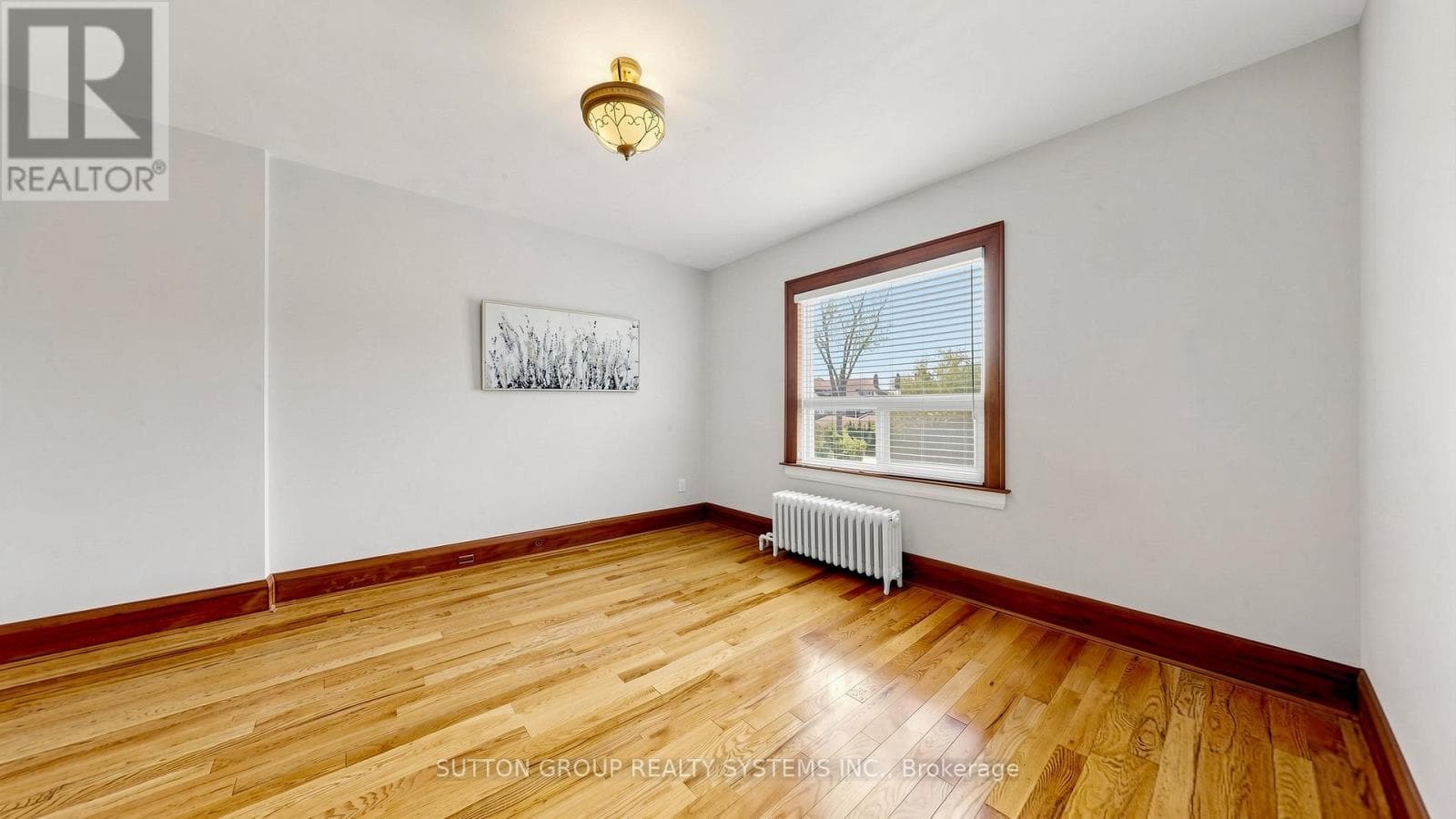 Regal Heights detached on oversized lot with three kitchens and separate-entrance basement 24