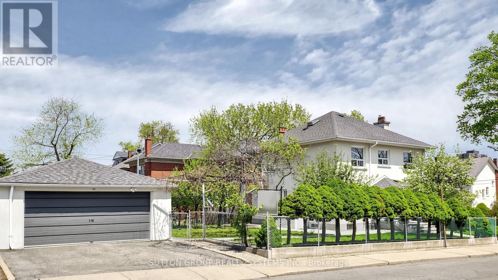 Regal Heights detached on oversized lot with three kitchens and separate-entrance basement 39