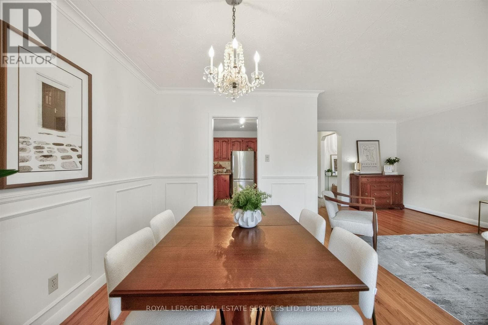 Markland Wood mid-century detached with separate side entrance and in-law suite potential 10