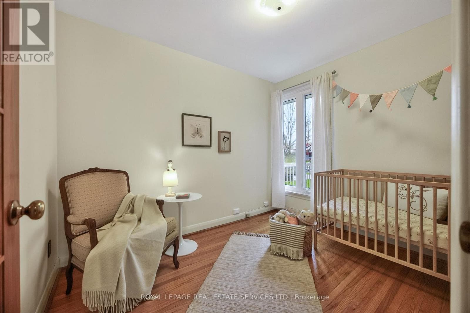 Markland Wood mid-century detached with separate side entrance and in-law suite potential 18