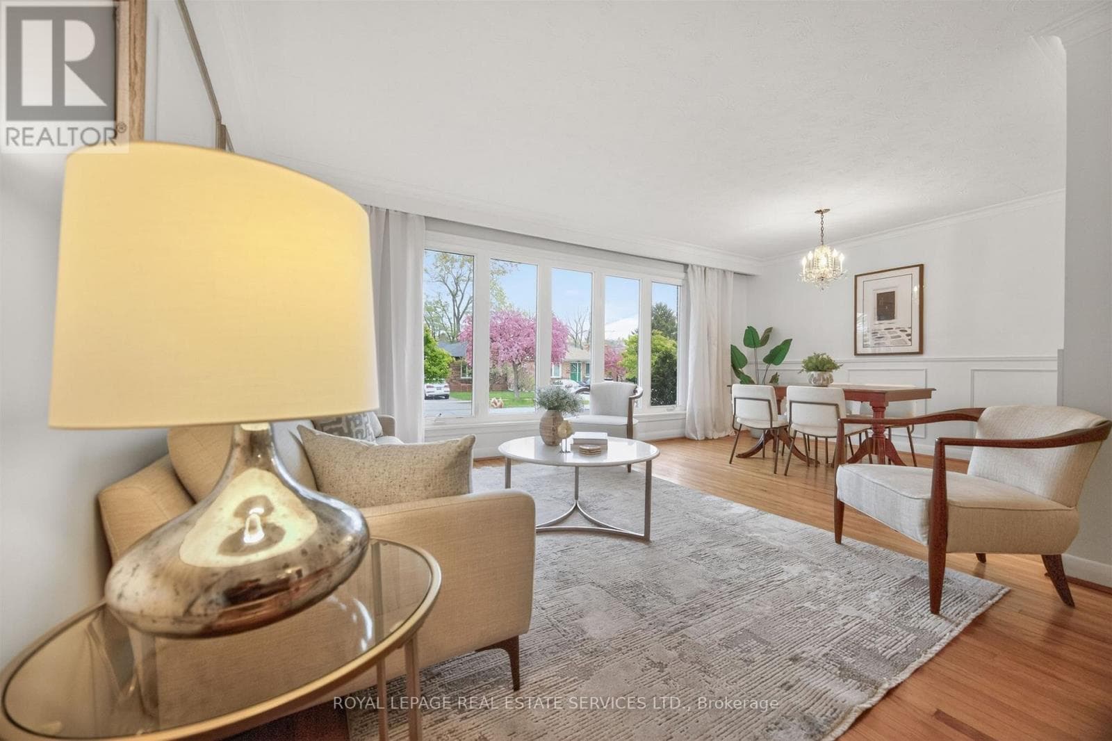 Markland Wood mid-century detached with separate side entrance and in-law suite potential 4