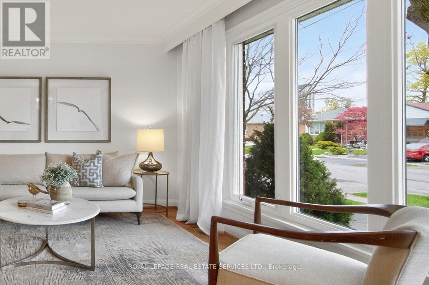 Markland Wood mid-century detached with separate side entrance and in-law suite potential 6