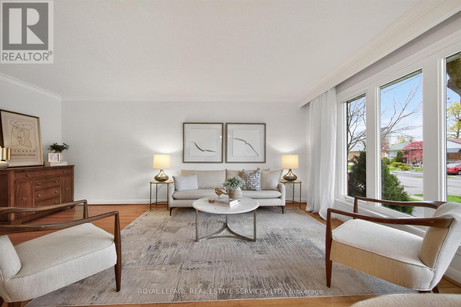 Markland Wood mid-century detached with separate side entrance and in-law suite potential 8