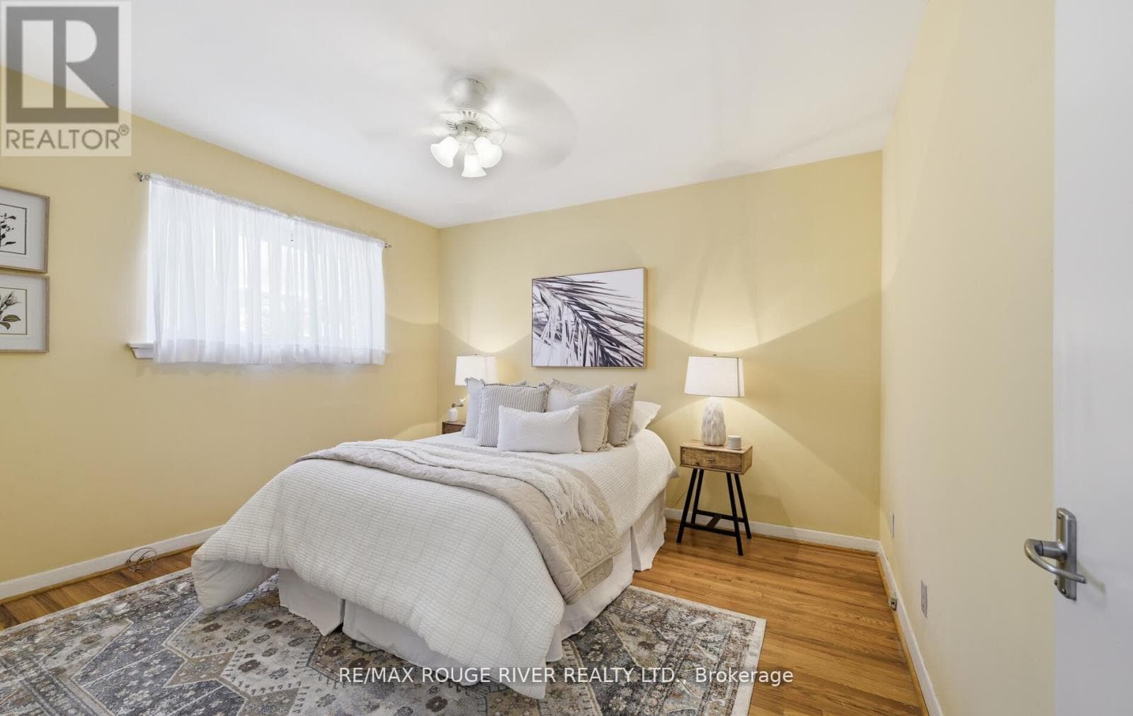 Updated Woburn bungalow with separate side entrance and finished basement on 40 x 100 lot 12