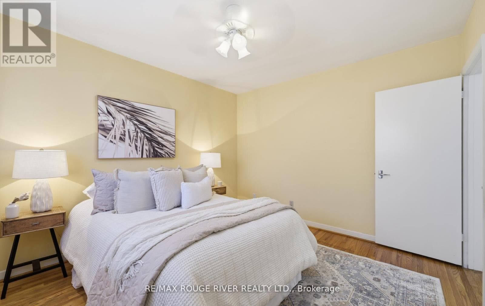 Updated Woburn bungalow with separate side entrance and finished basement on 40 x 100 lot 13