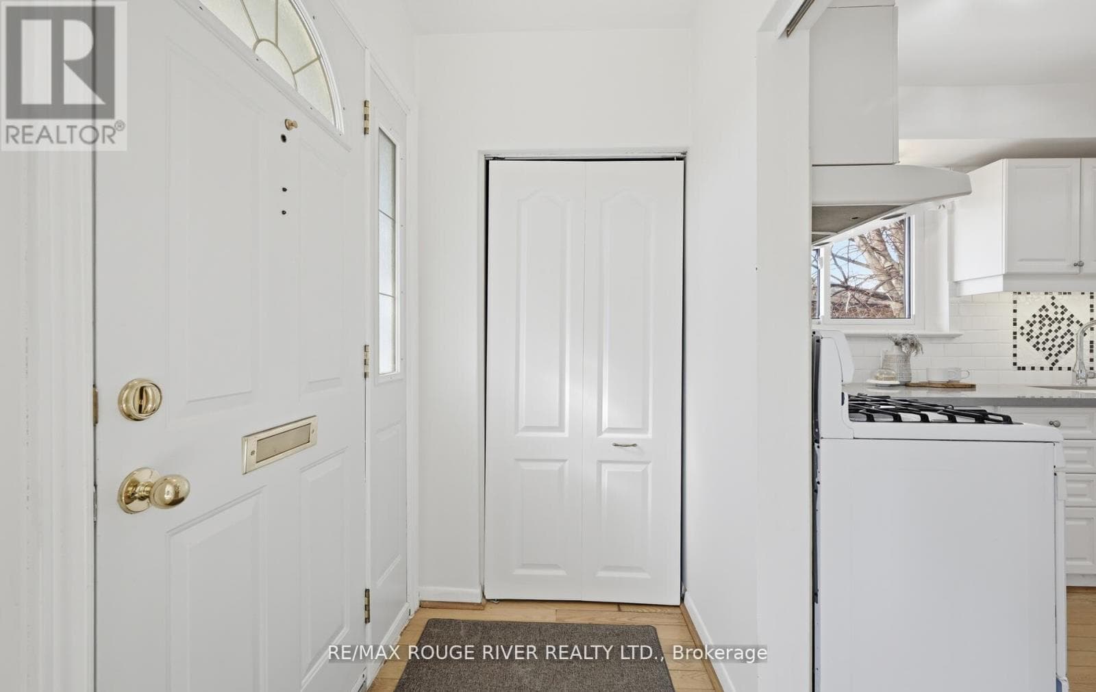 Updated Woburn bungalow with separate side entrance and finished basement on 40 x 100 lot 2