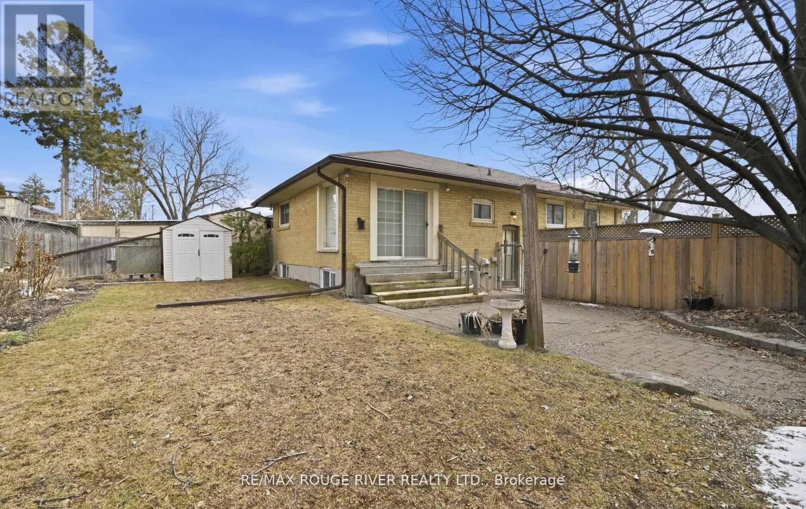 Updated Woburn bungalow with separate side entrance and finished basement on 40 x 100 lot 29