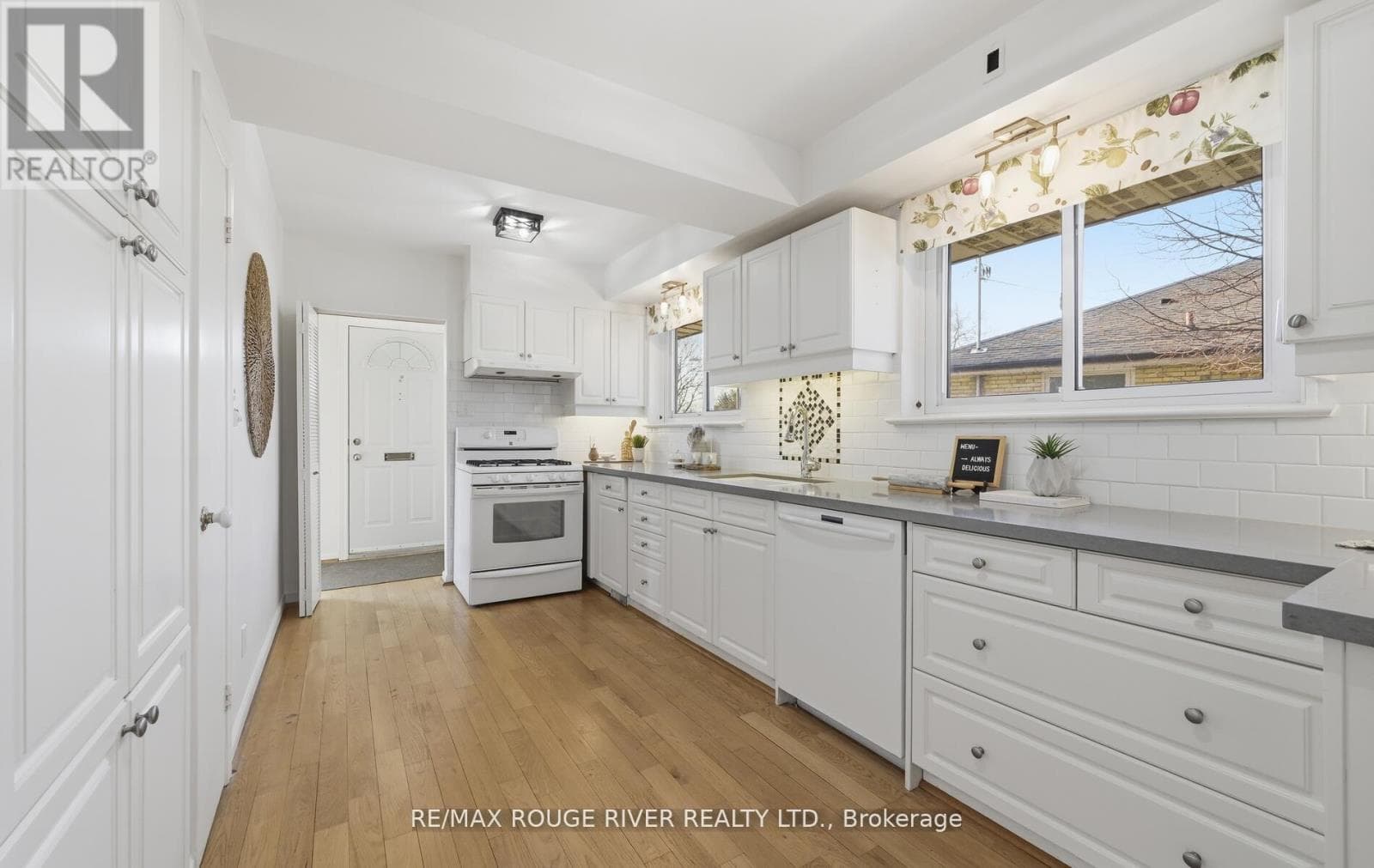 Updated Woburn bungalow with separate side entrance and finished basement on 40 x 100 lot 3