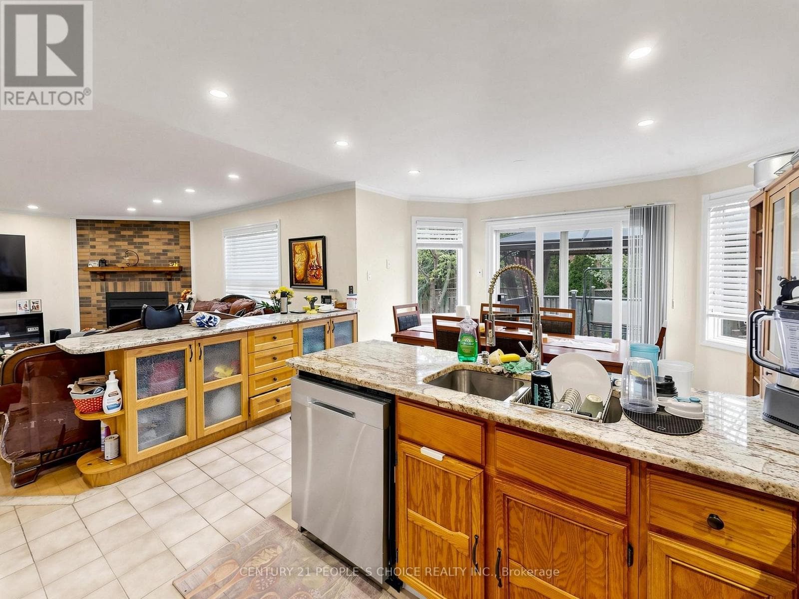 East Credit executive detached with separate-entrance basement apartment on a cul-de-sac 16
