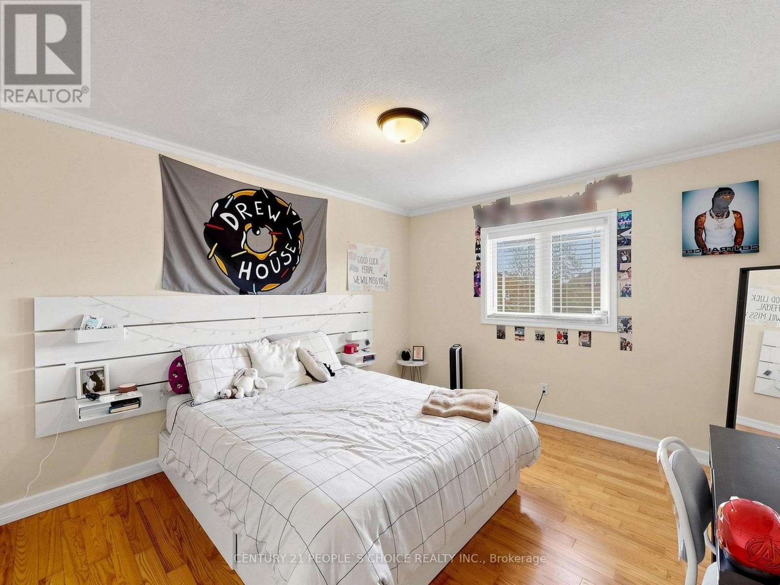 East Credit executive detached with separate-entrance basement apartment on a cul-de-sac 31
