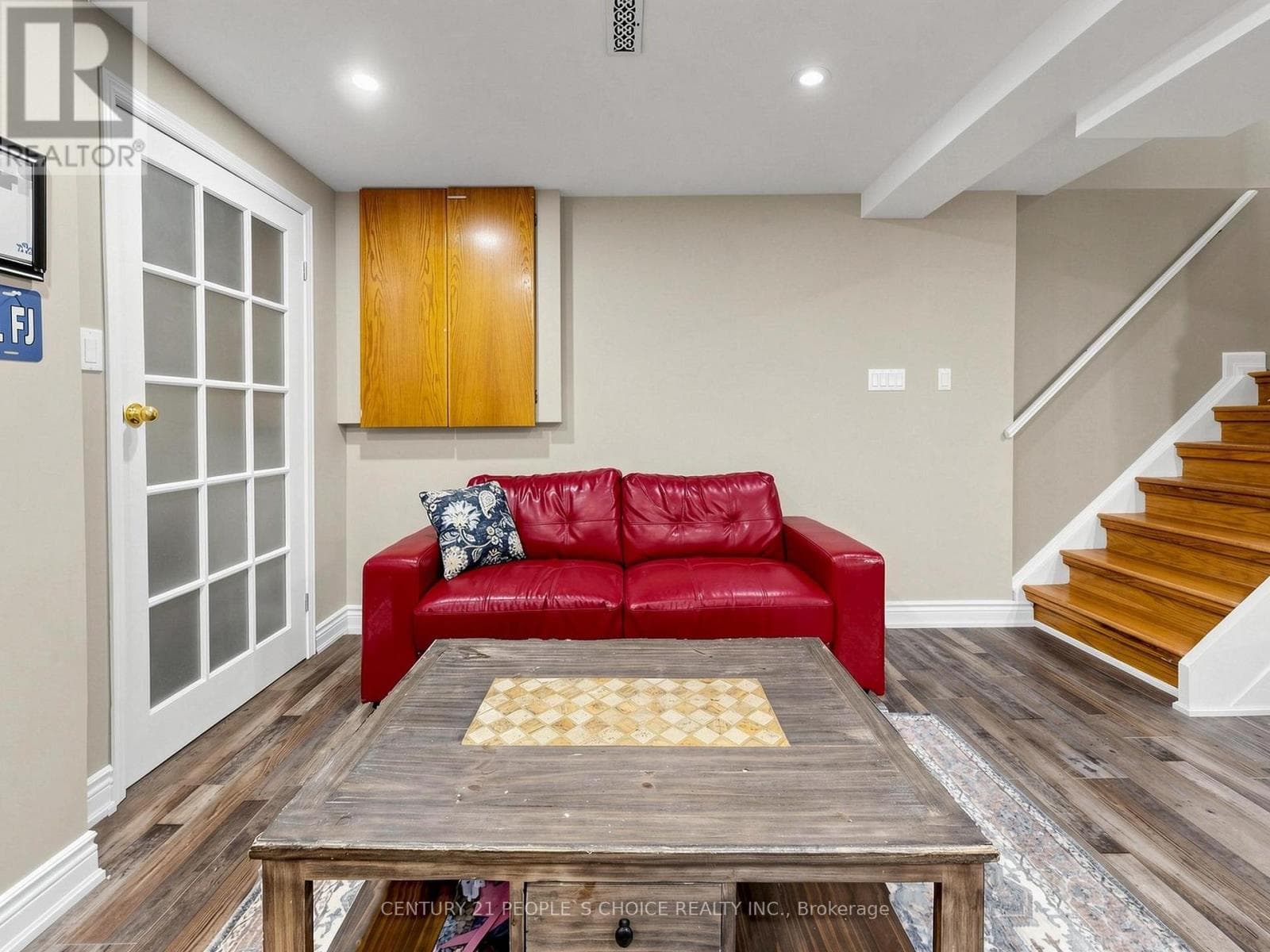 East Credit executive detached with separate-entrance basement apartment on a cul-de-sac 34