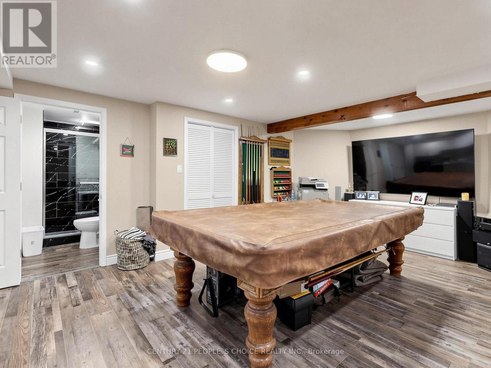 East Credit executive detached with separate-entrance basement apartment on a cul-de-sac 36