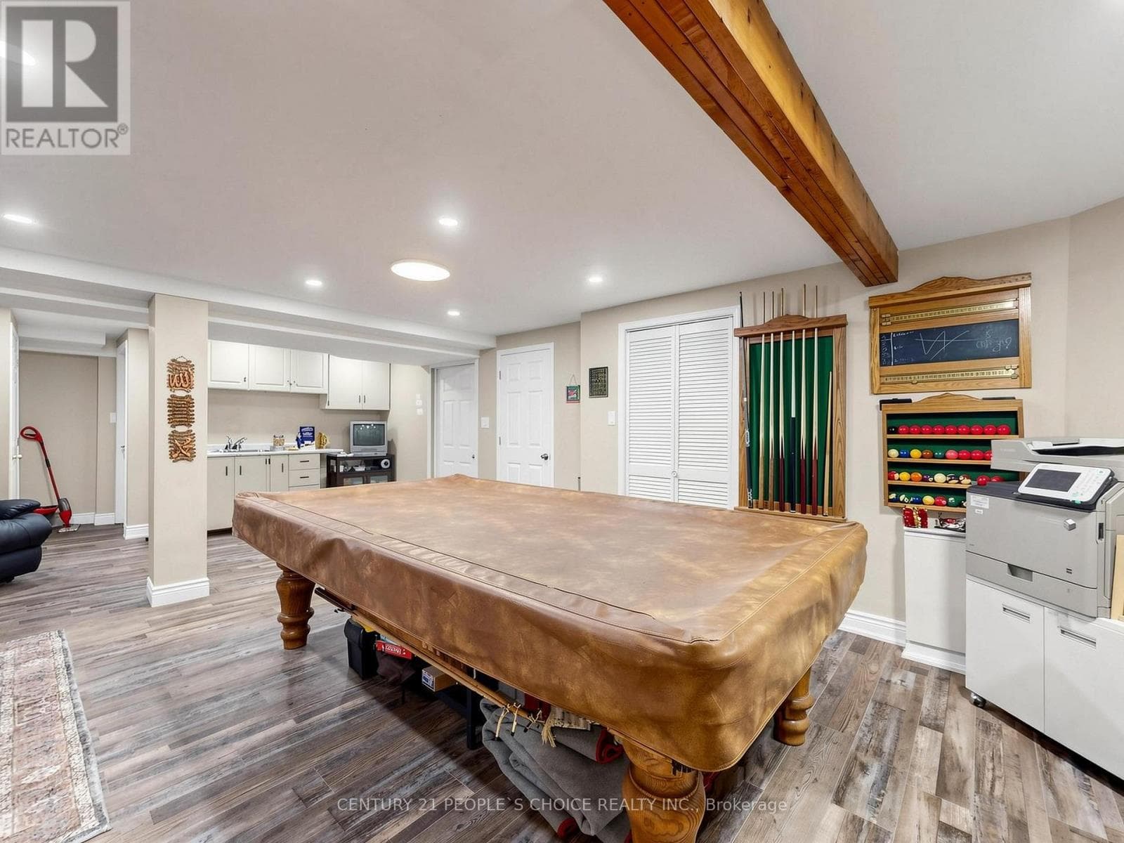 East Credit executive detached with separate-entrance basement apartment on a cul-de-sac 37