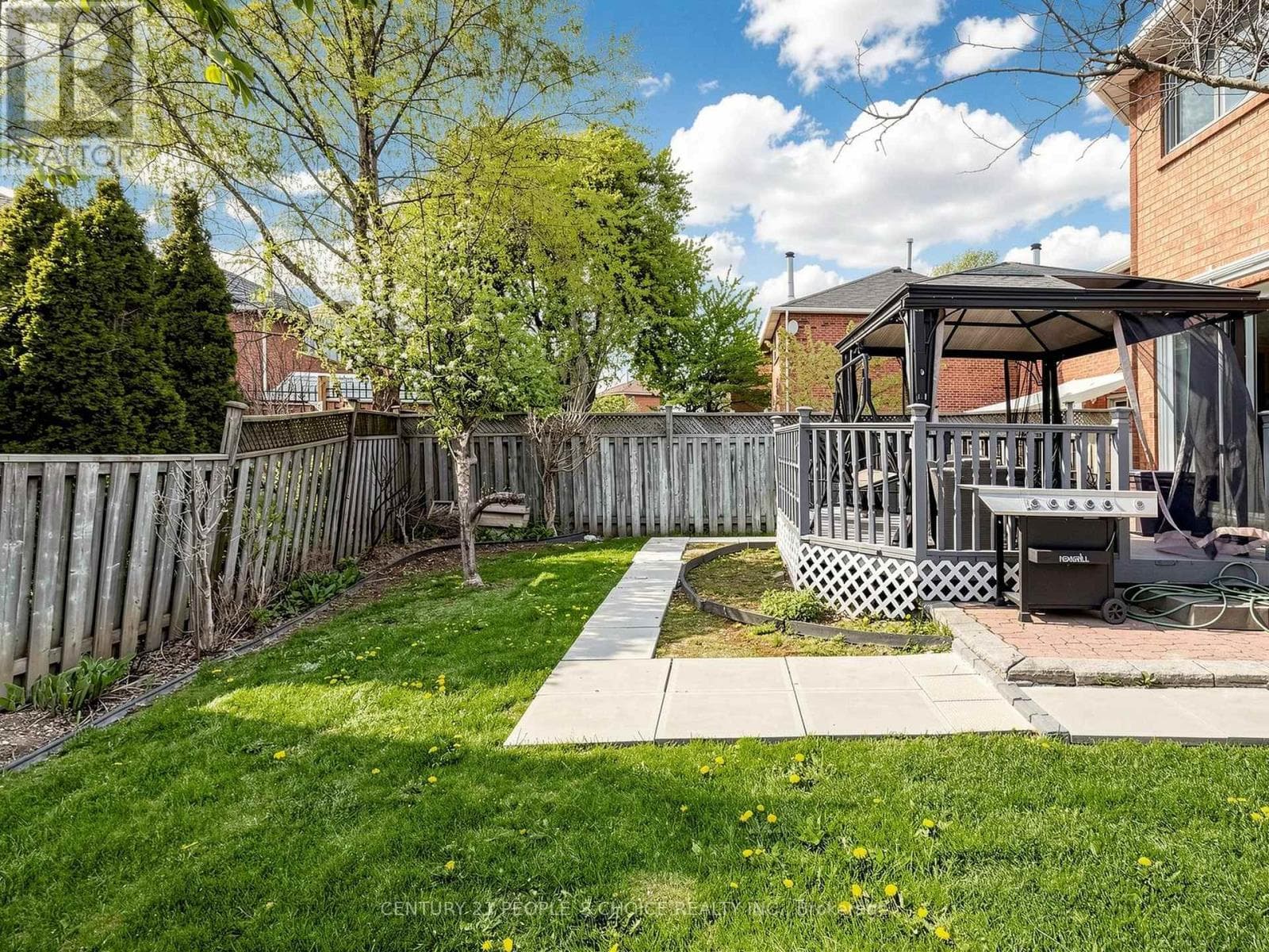 East Credit executive detached with separate-entrance basement apartment on a cul-de-sac 44