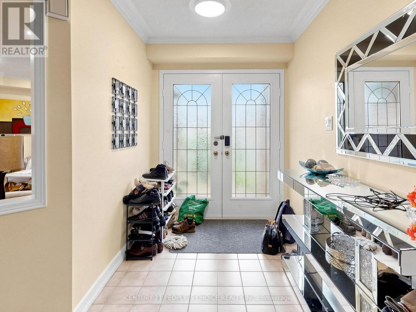 East Credit executive detached with separate-entrance basement apartment on a cul-de-sac 5