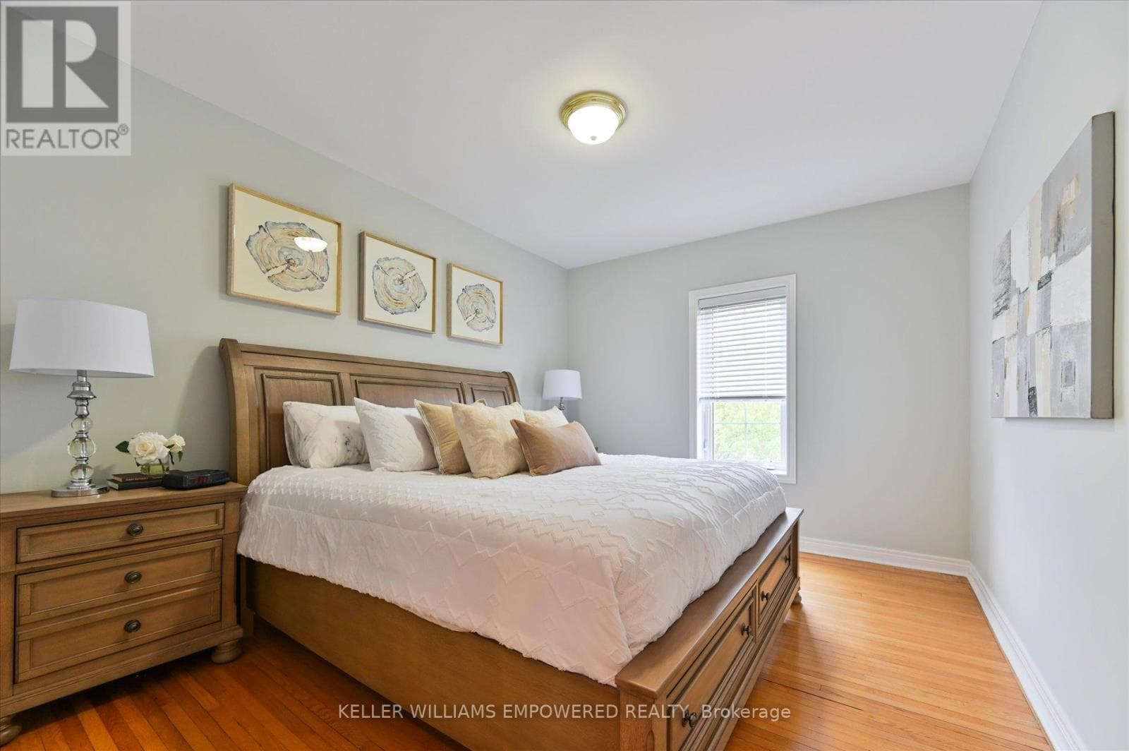 Upgraded Trinity-Bellwoods semi on extra-deep lot with laneway housing potential 18