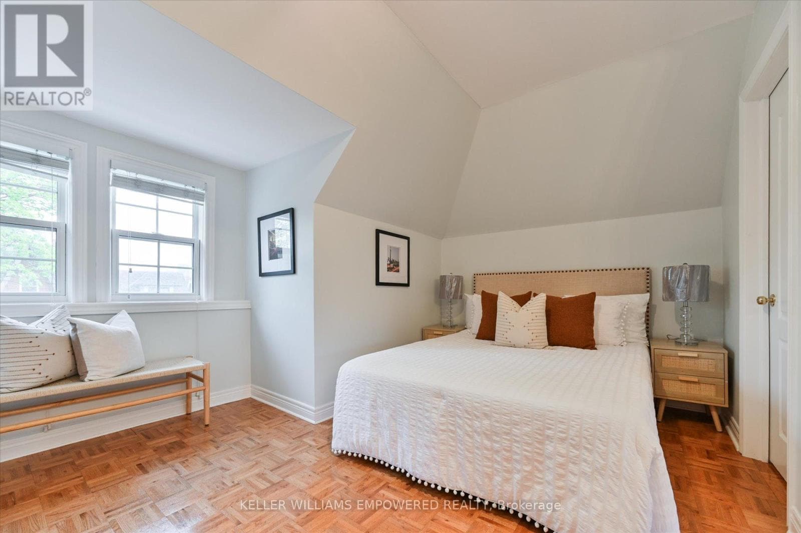 Upgraded Trinity-Bellwoods semi on extra-deep lot with laneway housing potential 23