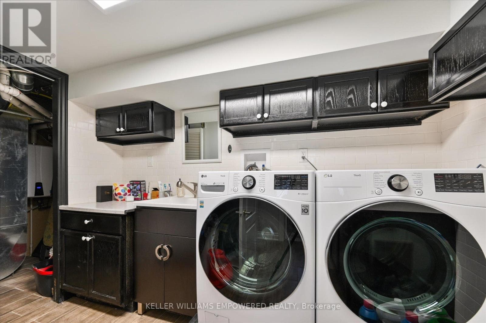 Upgraded Trinity-Bellwoods semi on extra-deep lot with laneway housing potential 29