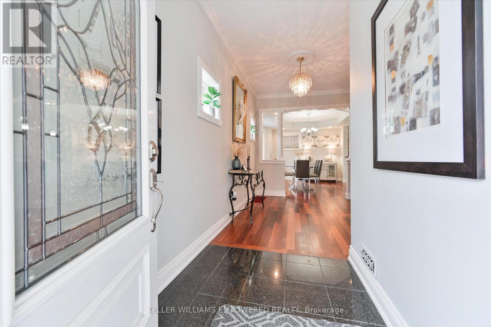 Upgraded Trinity-Bellwoods semi on extra-deep lot with laneway housing potential 3